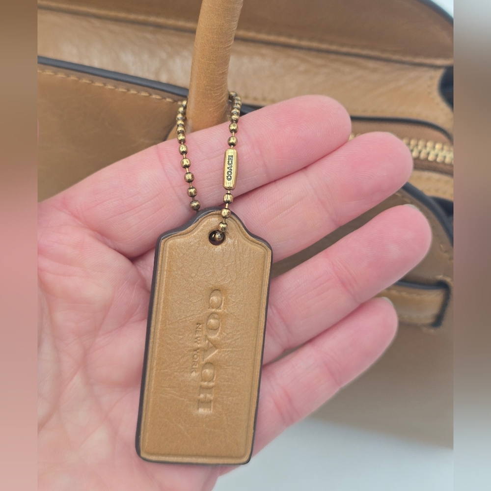 Coach Glazed Empire 34, Honey Brown - Picture 12 of 16